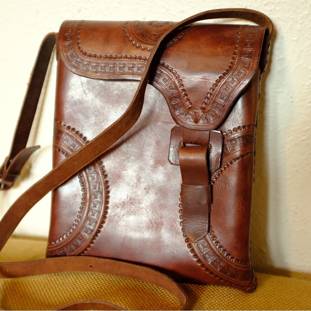 Mexican genuine leather crossbody - Picture 2 of 11